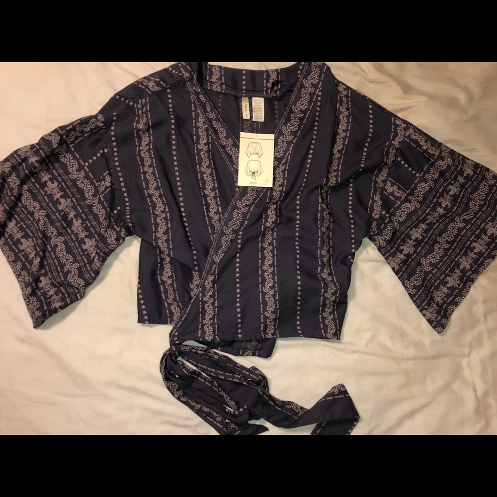 Japna cross body tie t-shirt